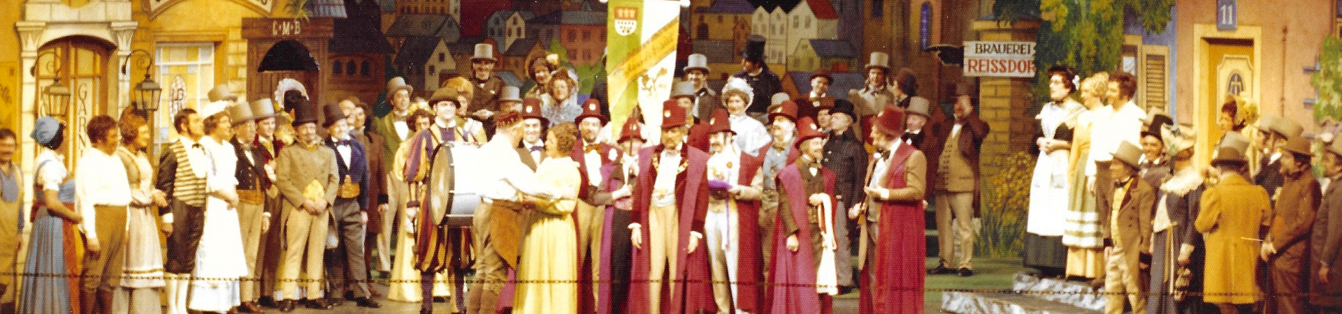 Pitter un Mariecheen oder en Kölsche Johannisnaach - Divertissementchen 1975 - Chor und Solisten in Szene