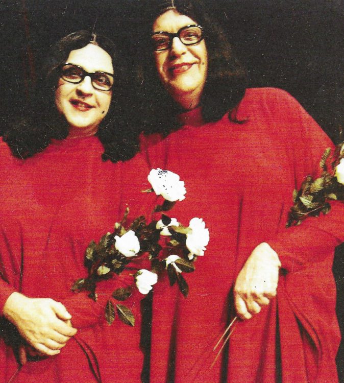 Ne Ruusekavaleer - Divertissementchen 1990 - Solisten als doppelte Nana Mouskouri