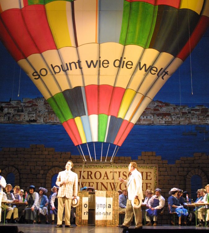 Olympia am Rhing - Divertissementchen 2003 - Chor und Solisten: So bunt wie die Welt