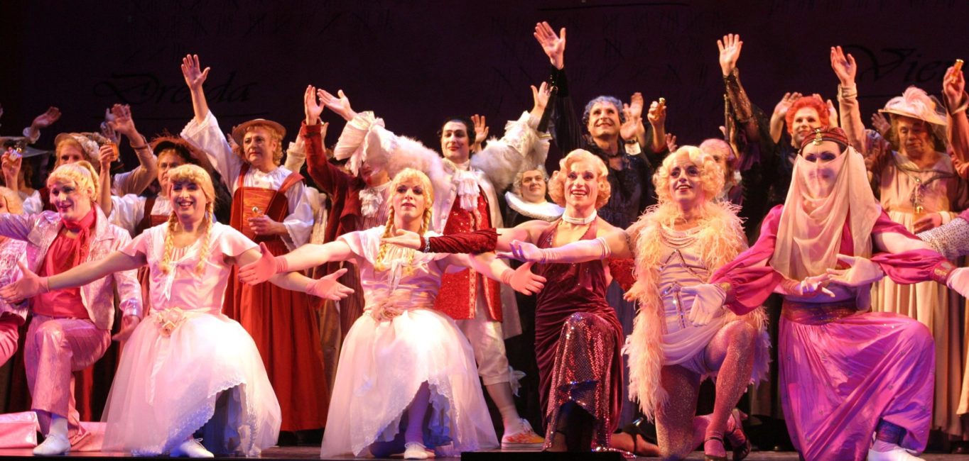 Casanova en Kölle - Divertissementchen 2004 - Schlussapplaus mit Ballett