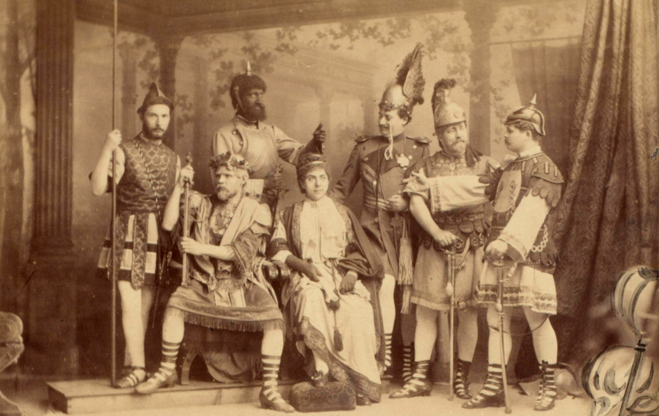 Marsilius Holzfahrt - Divertissementchen 1885 - Ensemble in historischen Kostümen