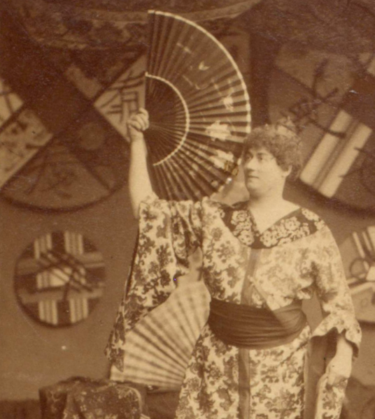 Der kölsche Mikado oder eine Nacht in Filipo - Divertissementchen 1888 - Solist mit Fächer