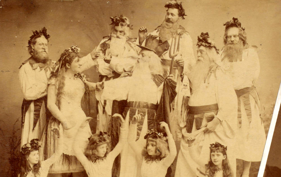 Der Feensee - Divertissementchen 1892 - Gruppenbild in Kostümen