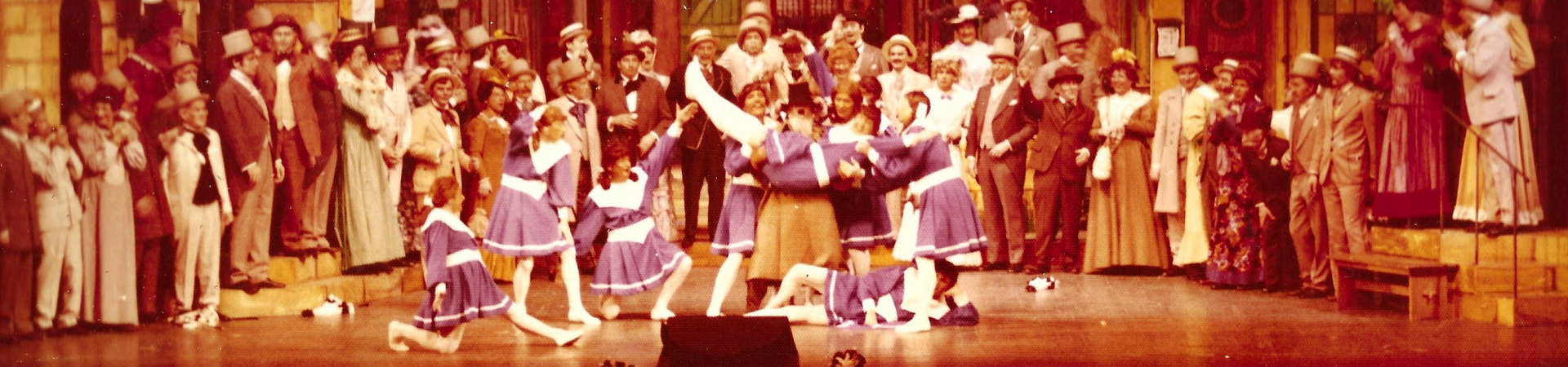 De Globetrotter - Divertissementchen 1978 - Chor und Ballett in großer Szene