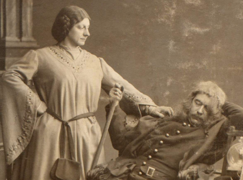 Die Heinzelmänncher zo Kölle - Divertissementchen 1908 - Paar in Szene, er schlafend, sie missbilligend