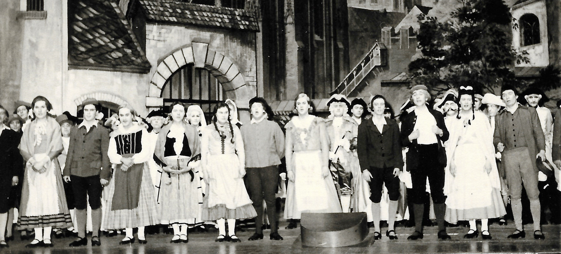 En dr Kayas Nummer Null - Divertissementchen 1963 - Großer Chor im Szenenbild