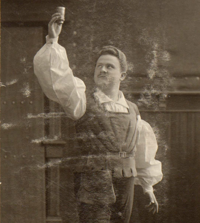 Der Reichsdag zo Kölle oder Kaiser Max en der Brauergaffel - Divertissementchen 1905 - Solist in Pose