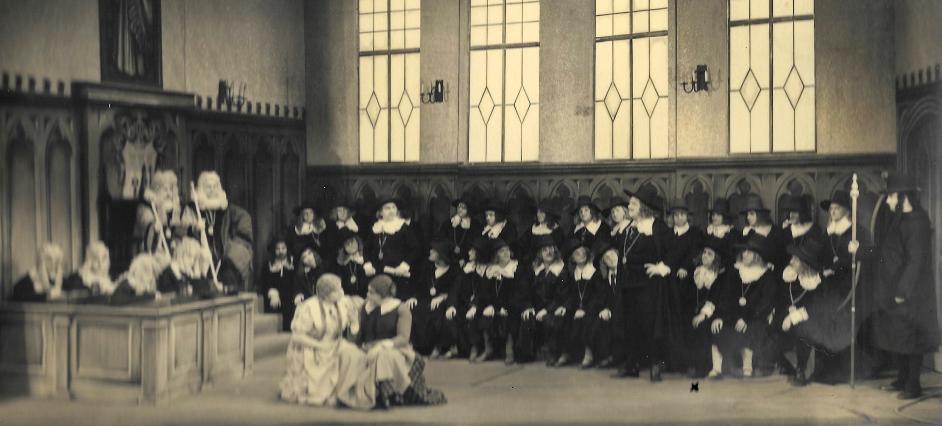 Gineral vun Werth - Divertissementchen 1937 - Chor und Solisten in Szene