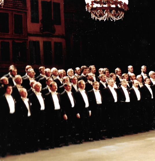 Olympisch För - Divertissementchen 1984 - Großer Chor in Festgarderobe
