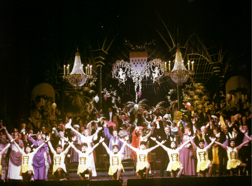 Dannheuser - Divertissementchen 1986 - Ballett und Chor beim Schlussapplaus