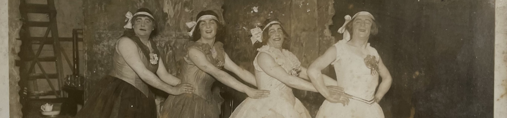 Vun Meddernacks bes Morgens - Divertissementchen 1929 - Ballett bei der Probe