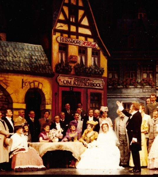 Krach en d´r Schelderjass - Divertissementchen 1982 - Großer Chor in Szene Krach en d´r Schelderjass - Divertissementchen 1982 - Großer Chor in Szene