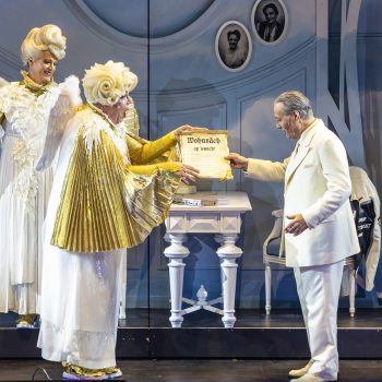 Happy End: Konrad Adenauer erhält eine Urkunde - E Levve för Kölle - Divertissementchen 2026