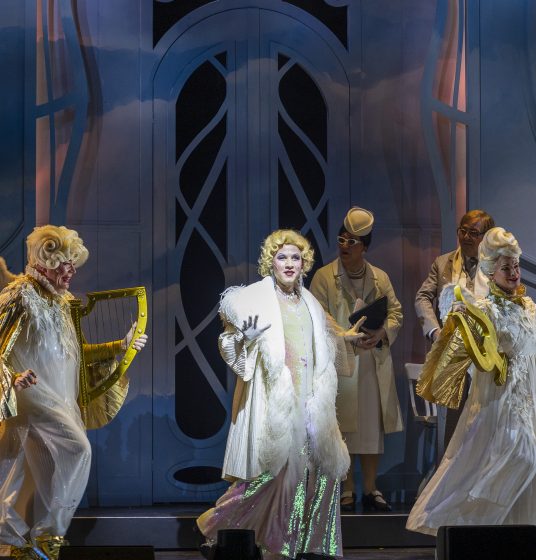 Marilyn Monroe überrascht Konrad Adenauer über den Wolken - E Levve för Kölle - Divertissementchen 2026