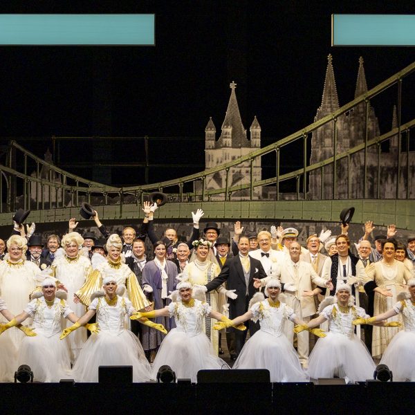 E Levve för Kölle - Divertissementchen 2026 - Gruppenfoto der Bühnenspielgemeinschaft Cäcilia Wolkenburg